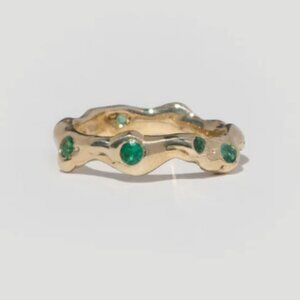 Faris LAVA Band Ring - 14K w emeralds